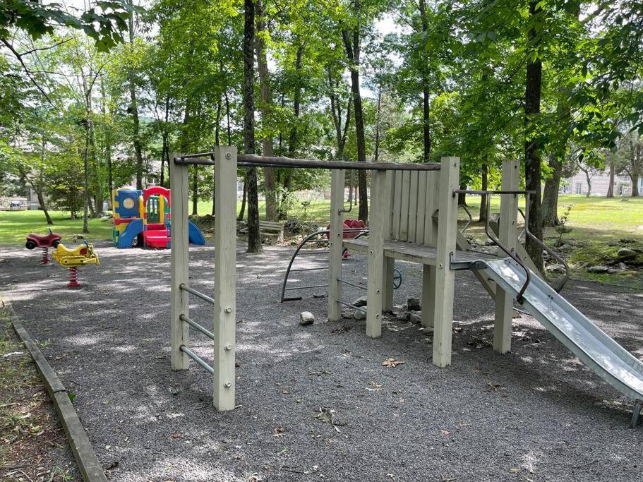 فيلا إيست سترودسبورغفي Pocono Shawnee Mountain Townhouse المظهر الخارجي الصورة